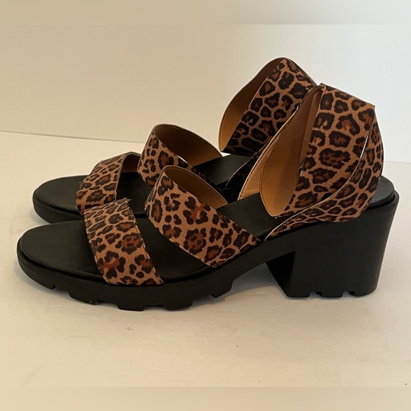 Steve Madden Haidar Women's Stretchy Cushioned Footbed Round Toe Heels - Picture 6 of 16